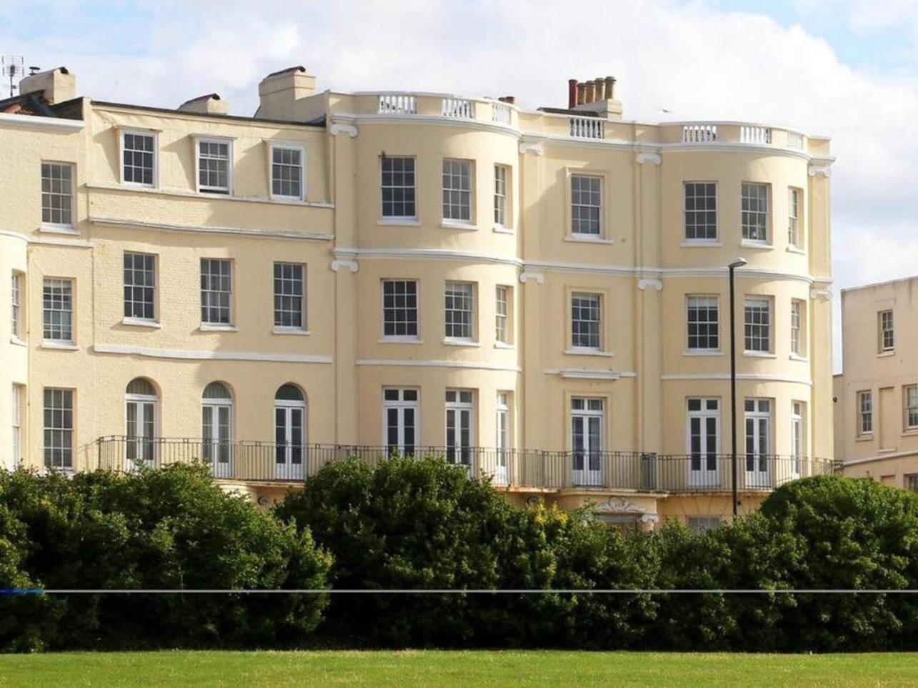 Appartamento Captain'S Quarters - Stunning Sea Views Margate Esterno foto
